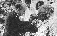 Dom Helder Camara, con i suoi poveri