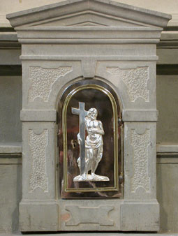 Il tabernacolo di Sant'Omobono, restaurato da Luigi Chilleri