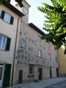 Il Palazzo Pretorio di Barberino di Mugello, sede della biblioteca comunale