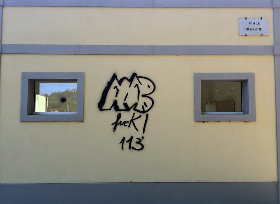 vandalismo-dicomano-2015-1