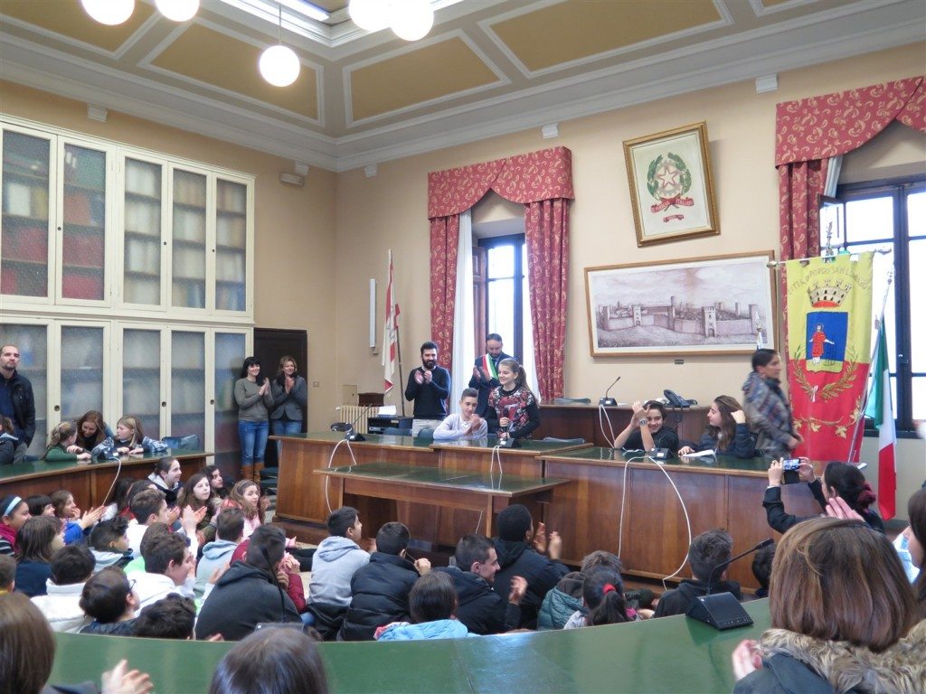 ConsiglioragazziBorgo01