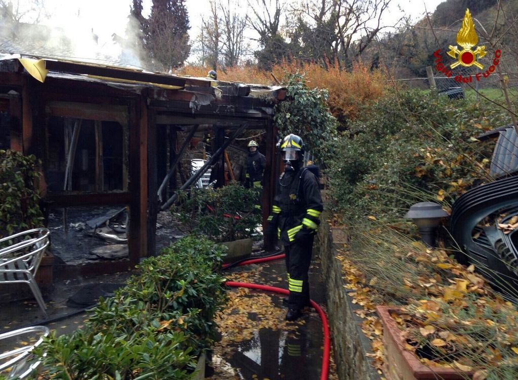 incendio-gelateria-cave-di-maiano-2