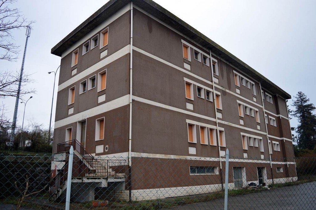 vecchia-casa-capi-stazione-treno-3