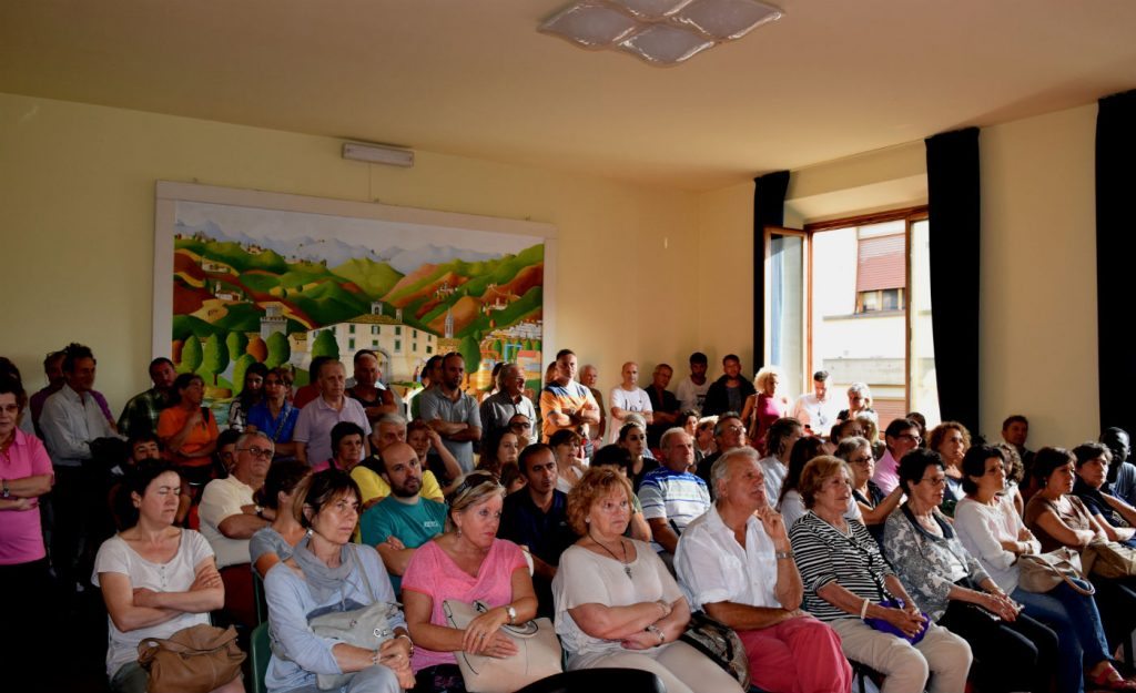 assemblea firenzuola migranti 2