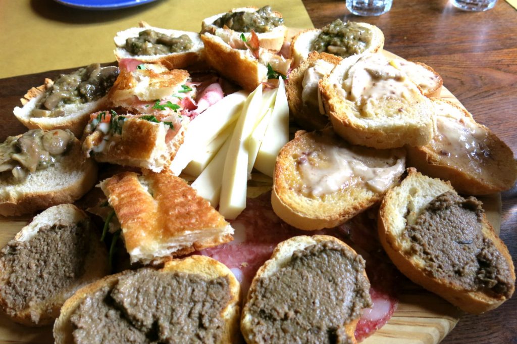 antica-osteria-di-montecarelli-3