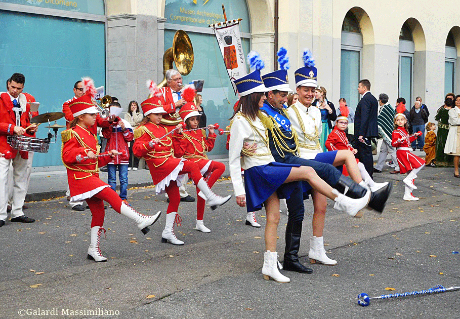corteo-ottobre-dicomanese-dicomano2