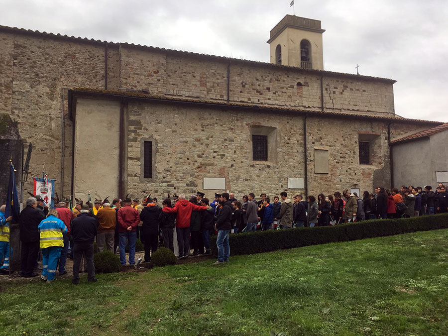festa-forze-armate-scarperia-scuole-2016-federico-ignesti-2-san-piero