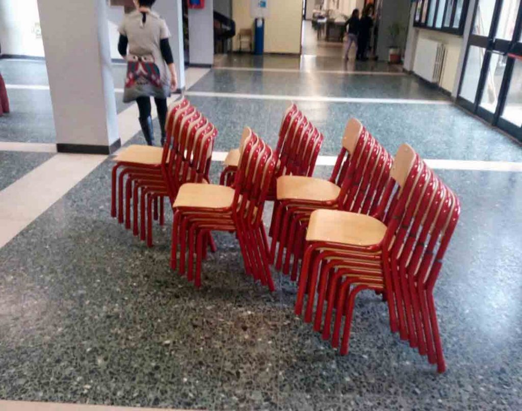 Sedie-scuola-