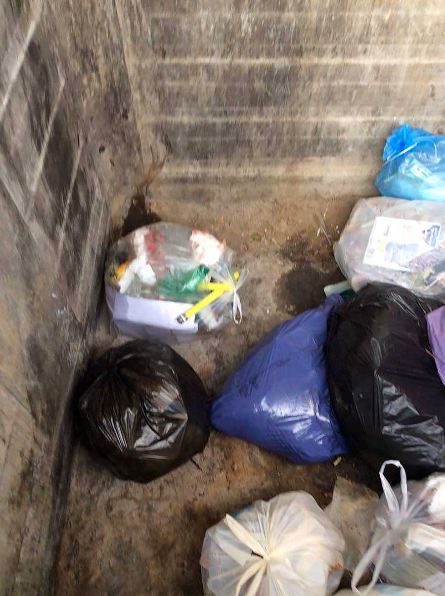 degrado-cassonetti-raccolta-rifiuti-luco-mugello-10