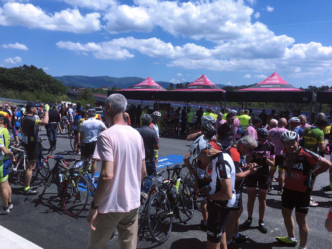 pedalata-rosa-panoramica-a1-cicloamatori-giro-italia-2017-3