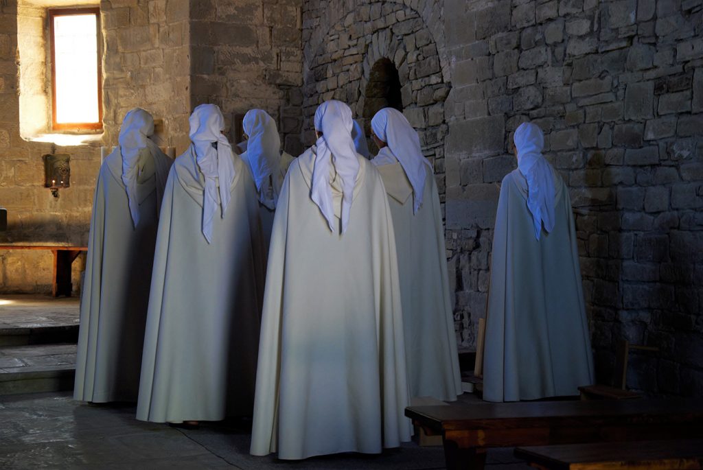 Le suore delle Fraternità monastiche di Gerusalemme, i preghiera a Gamogna