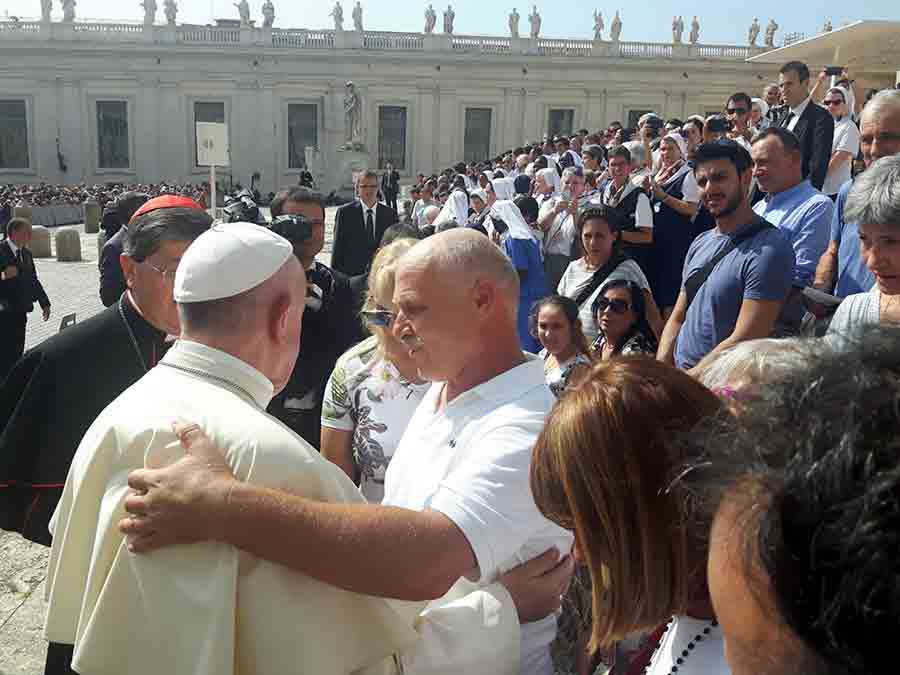 vittime-forteto-udienza-papa-agosto-2017-2