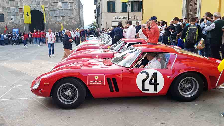 Raduno-Ferrari-Scarperia-1