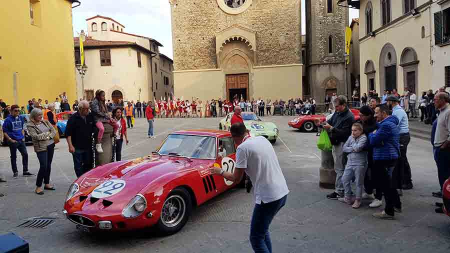 Raduno-Ferrari-Scarperia-8