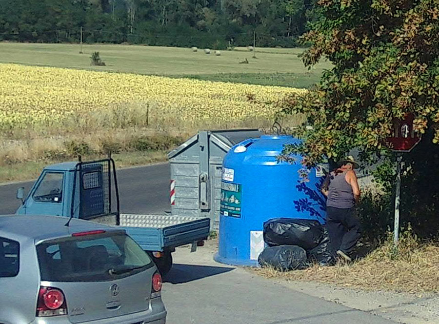 fototrappola-rifiuti-borgo-san-lorenzo