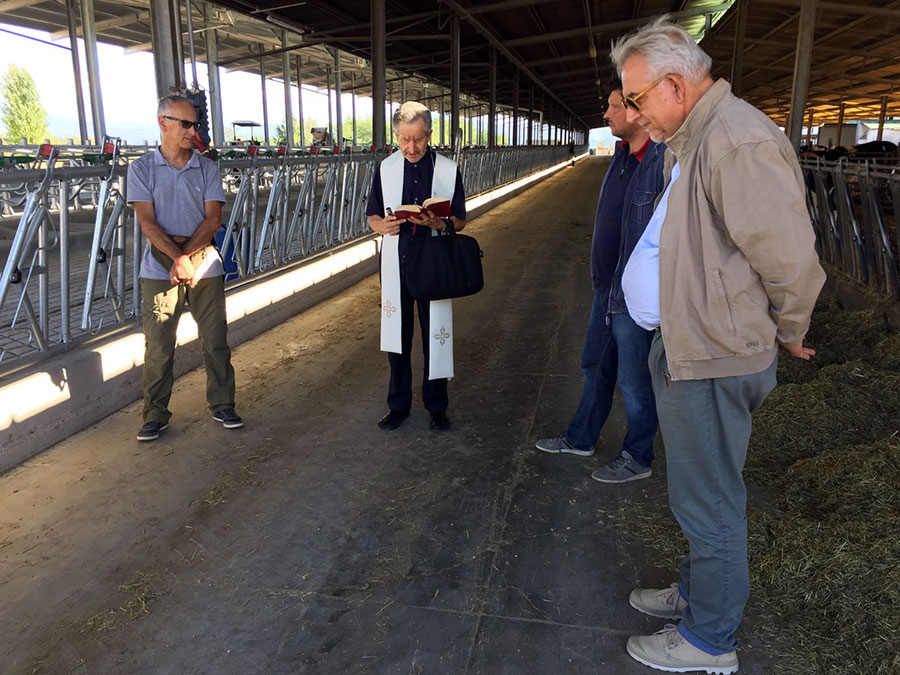 riccardo-nencini-agriambiente-galliano-2017-stalla-3