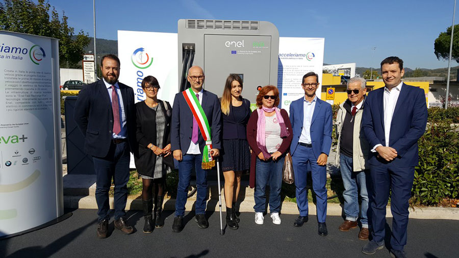 colonnina-elettrica-veicoli-inaugurazione-barberino-di-mugello-2017-2