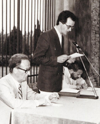 Bruno Gori, quando era sindaco, durante un convegno alla villa di Cafaggiolo