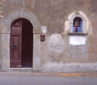 La piazzetta di Latera. Foto di Massimo Certini