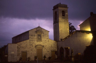 La Pieve di notte. Foto di Massimo Certini