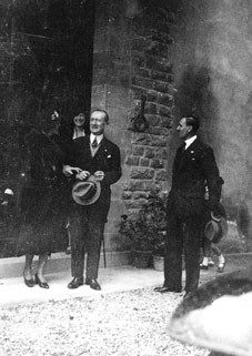 La visita di G.marconi nel 1932 a Borgo; a sinistra la moglie, al centro Guglielmo Marconi e a destra il N.H. Filippo Negrotto Cambiaso