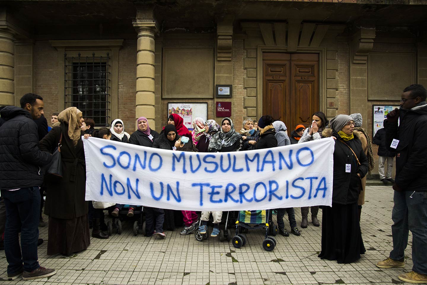 manifestazione-centro-islamico-borgo-novembre-2015-3