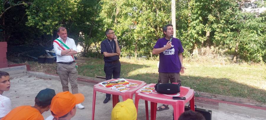 Il Vescovo e Don Daniele rispondono ai bambini