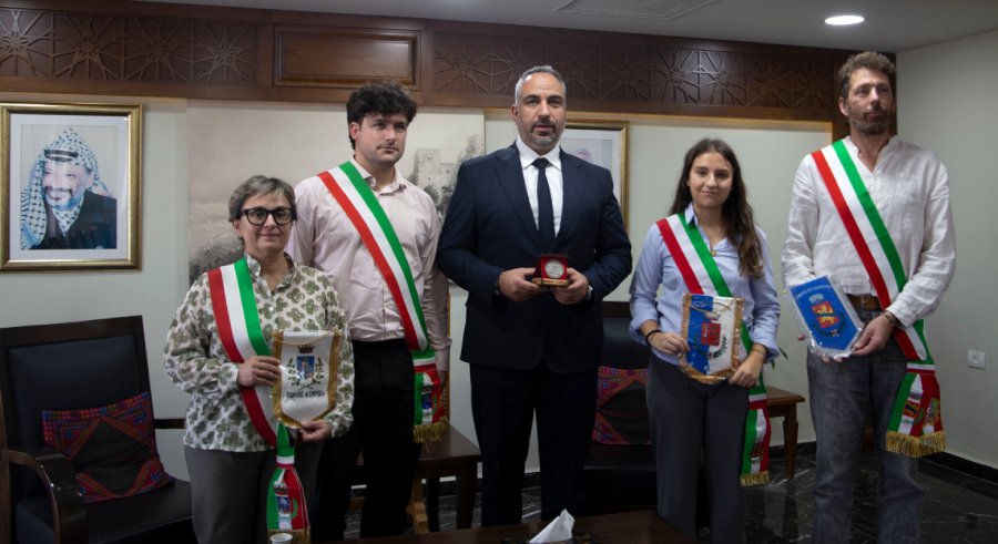 La delegazione con il sindaco di Betlemme