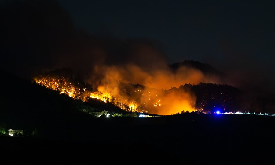 L'incendio di Firenzuola nella notte tra giovedì 6 e venerdì 7 Agosto