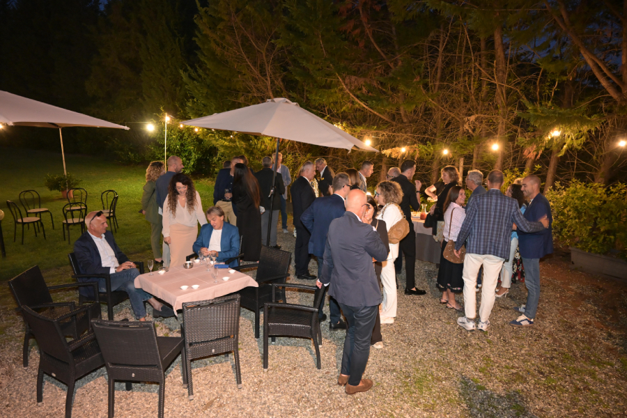 Soci e amici all'appuntamento conviviale